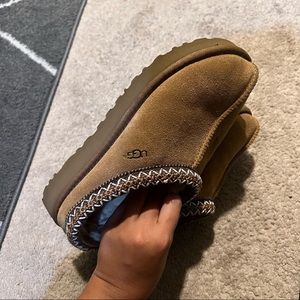 Ugg Tasman slippers